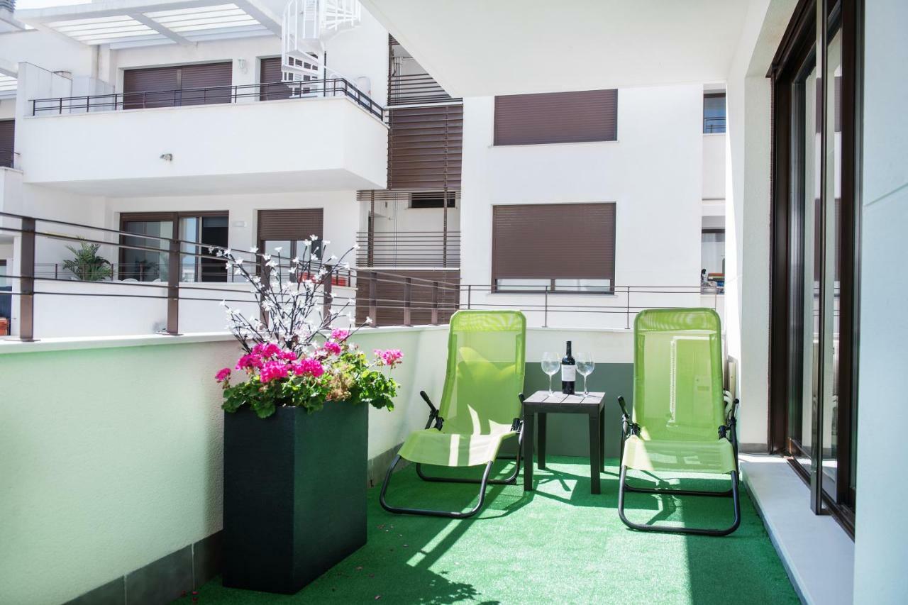New Apartment With Big Terrace 10 Min Walk To Beach Supermarkets Calafell Eksteriør billede